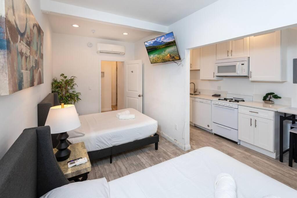 Modern Studio Gem: Perfect For Four Villa Los Ángeles Exterior foto